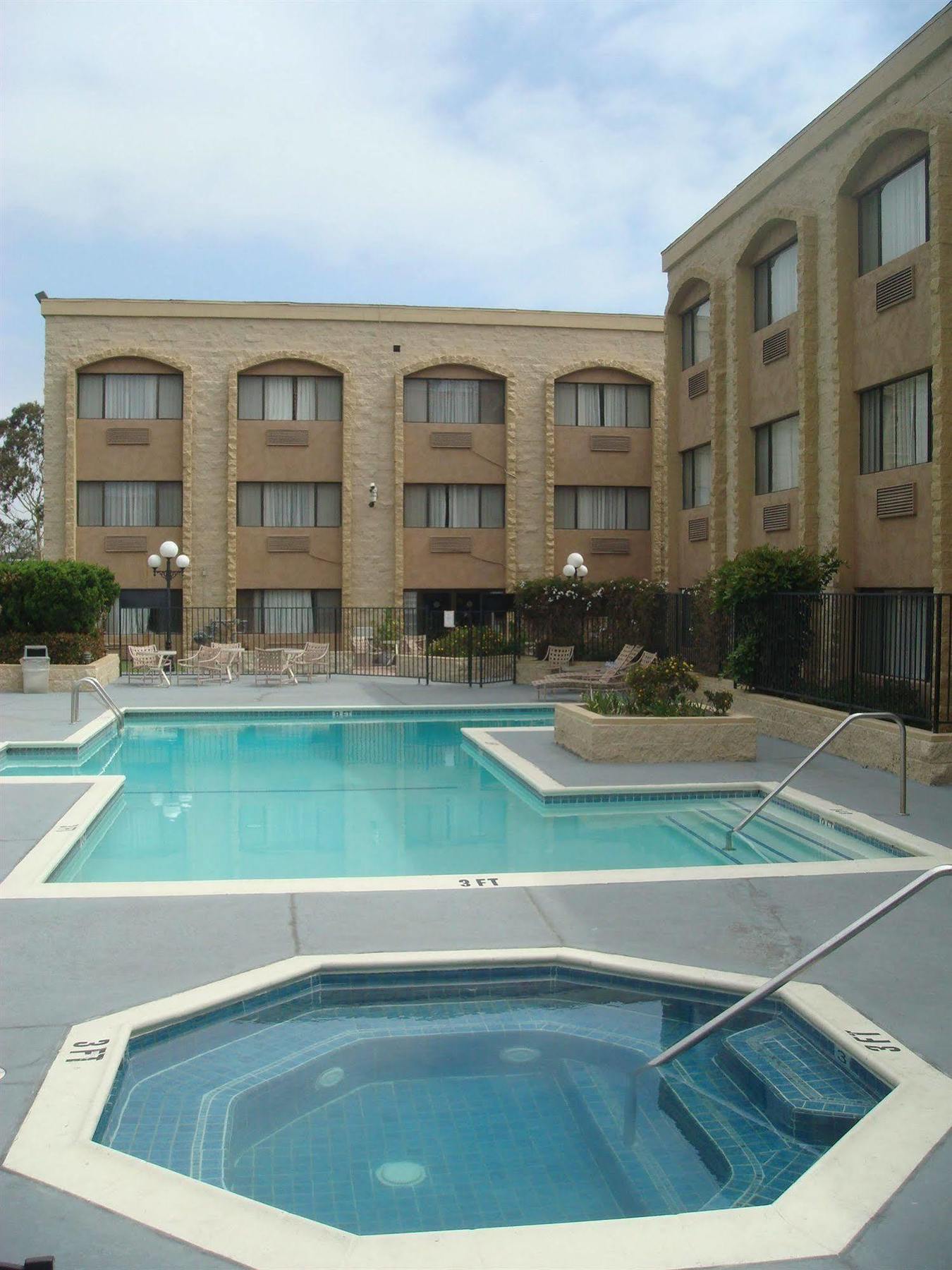 Portside Inn & Suites Los Angeles Exteriér fotografie